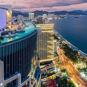 Panorama Beachfront Apartment Nha Trang
